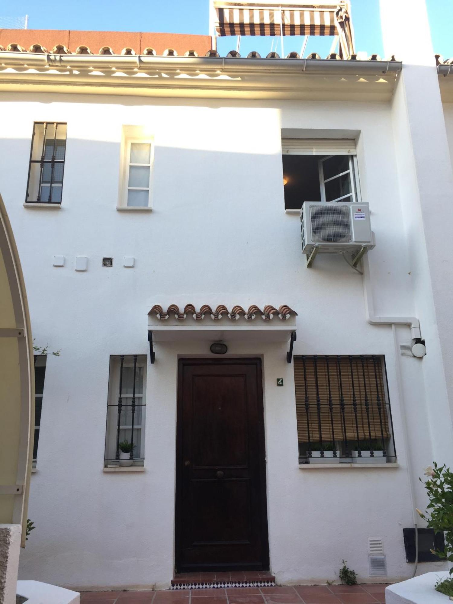 El Cortijuelo: Seaside Triplex with Rooftop Terrace Torremolinos Exterior photo